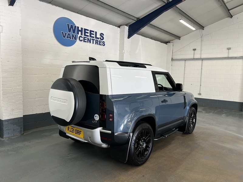 Used Land Rover Defender 2021 for sale - 77196481: Photo 5