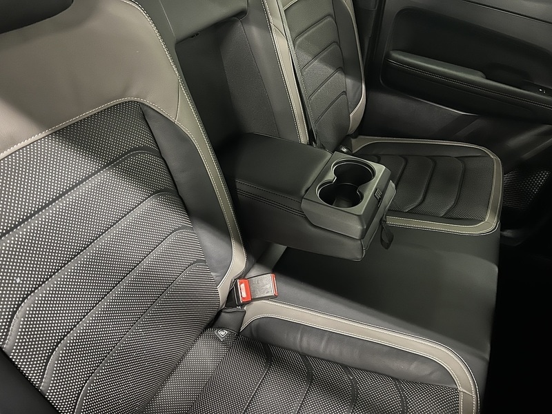 Used Volkswagen Amarok 2024 for sale - 76982532: Photo 38