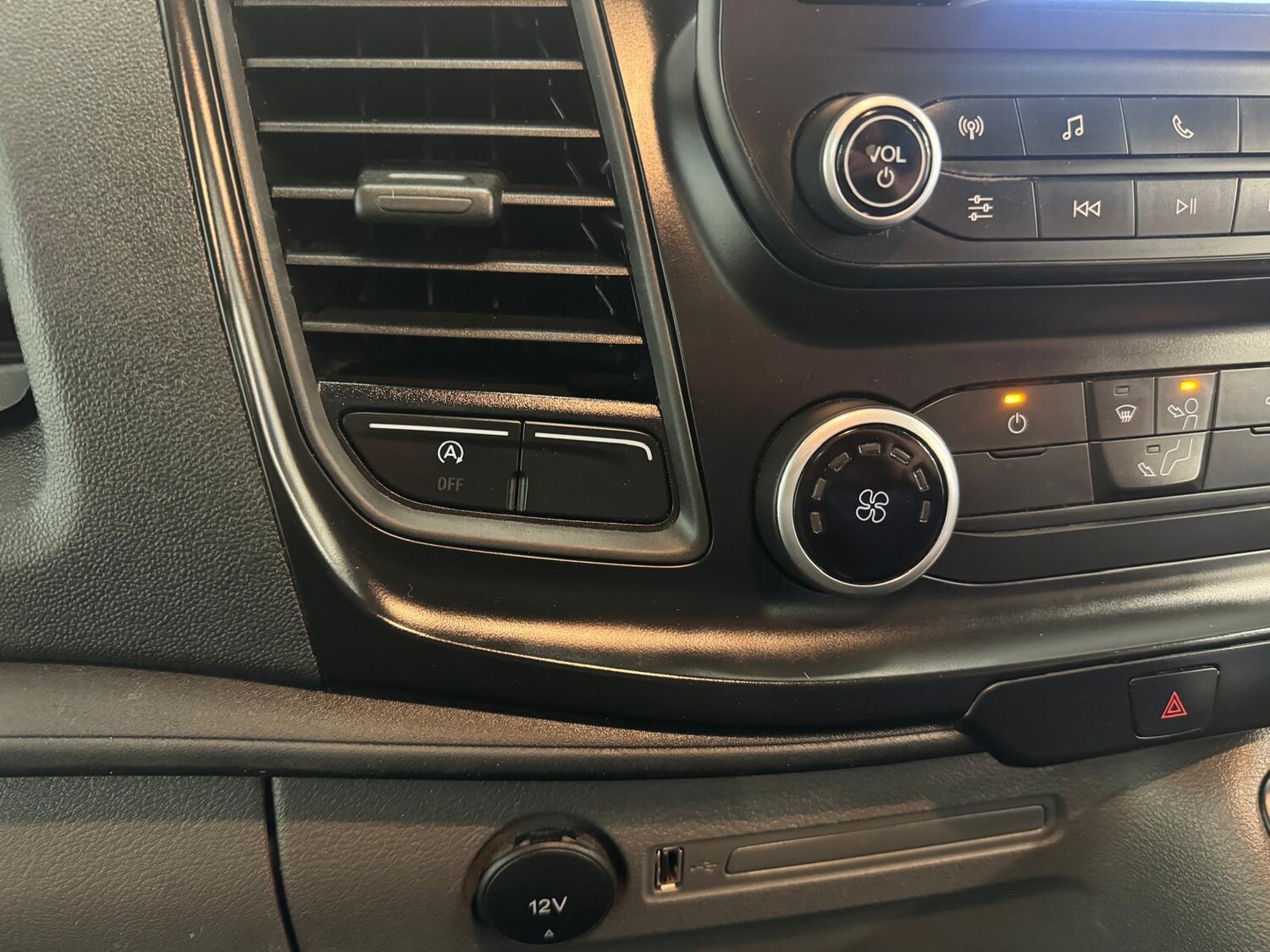 Used Ford Transit 2022 for sale - 75417096: Photo 23