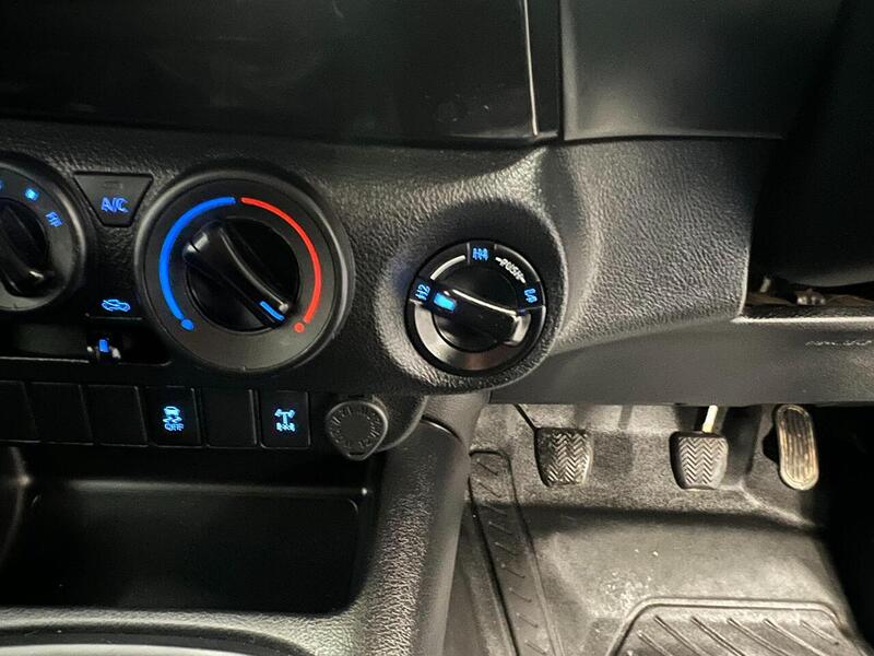 Used Toyota Hilux 2020 for sale - 76904107: Photo 13