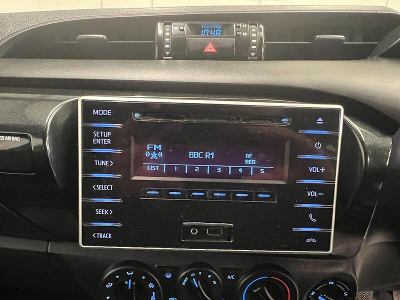 Used Toyota Hilux 2020 for sale - 76904107: Photo 24