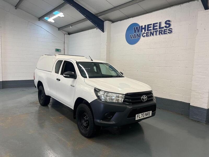 Used Toyota Hilux 2020 for sale - 76904107: Photo 3