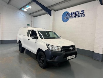 Used Toyota Hilux 2020 for sale - 76904107: Photo