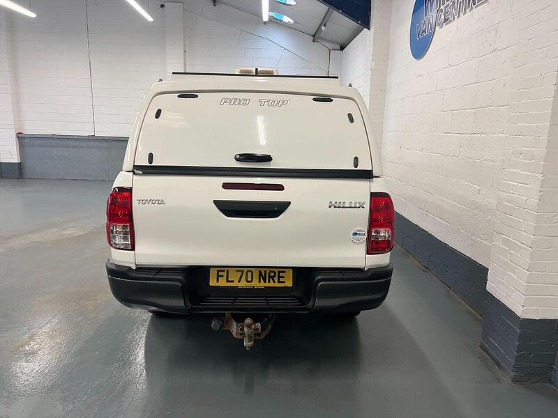 Used Toyota Hilux 2020 for sale - 76904107: Photo 6