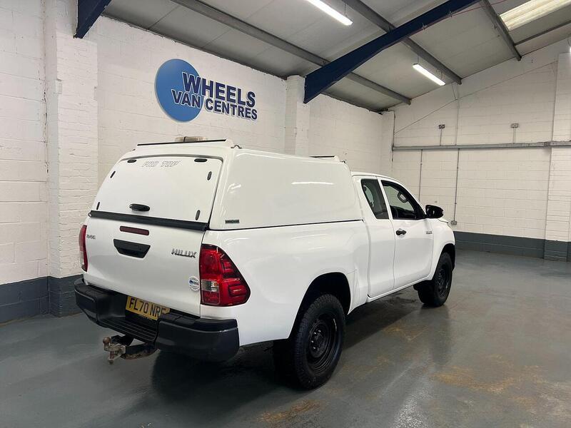 Used Toyota Hilux 2020 for sale - 76904107: Photo 8