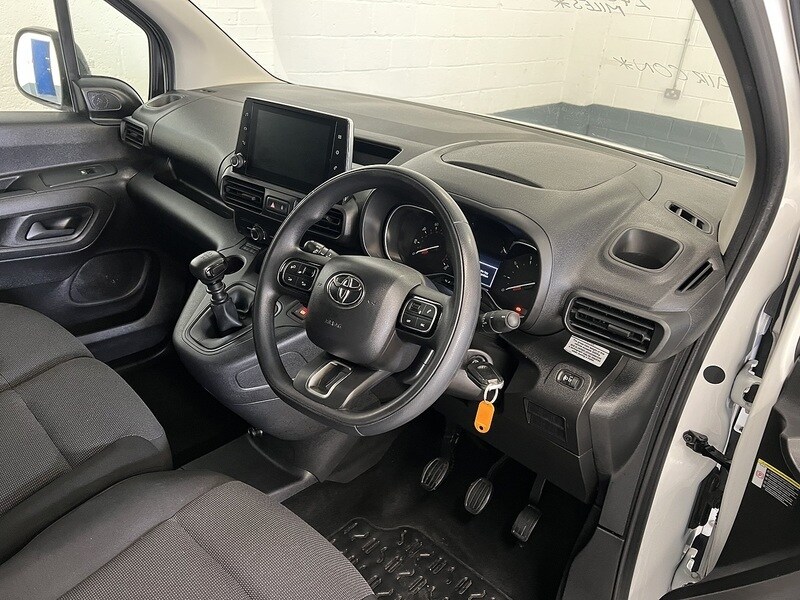 Used Toyota ProAce 2022 for sale - 76904362: Photo 11