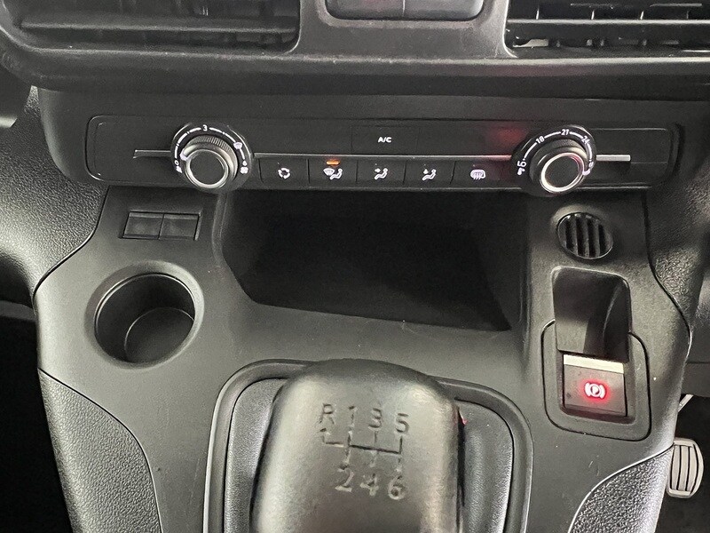 Used Toyota ProAce 2022 for sale - 76904362: Photo 26