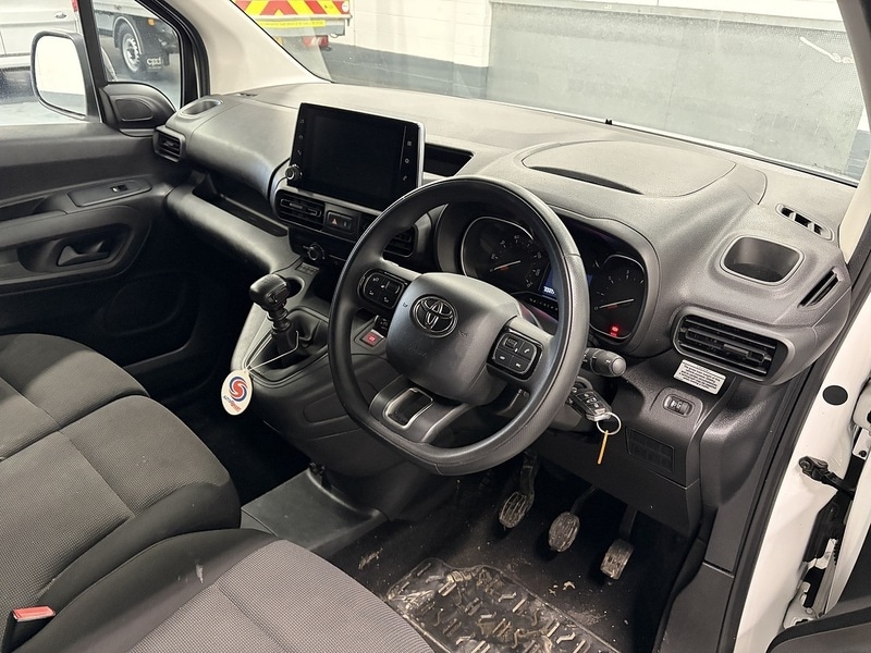 Used Toyota ProAce 2022 for sale - 76904362: Photo 6