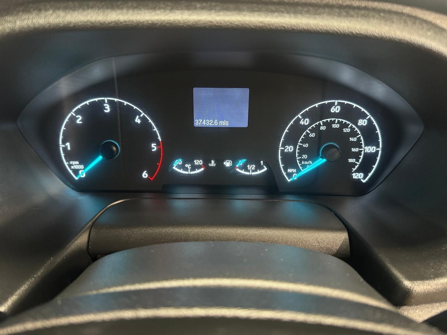 Used Ford Transit 2022 for sale - 76869400: Photo 28