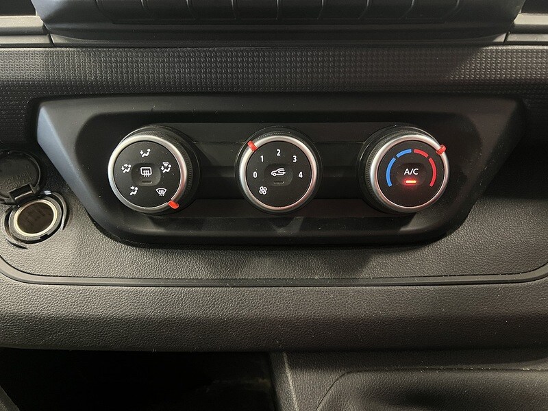 Used Renault Trafic 2023 for sale - 78045171: Photo 9