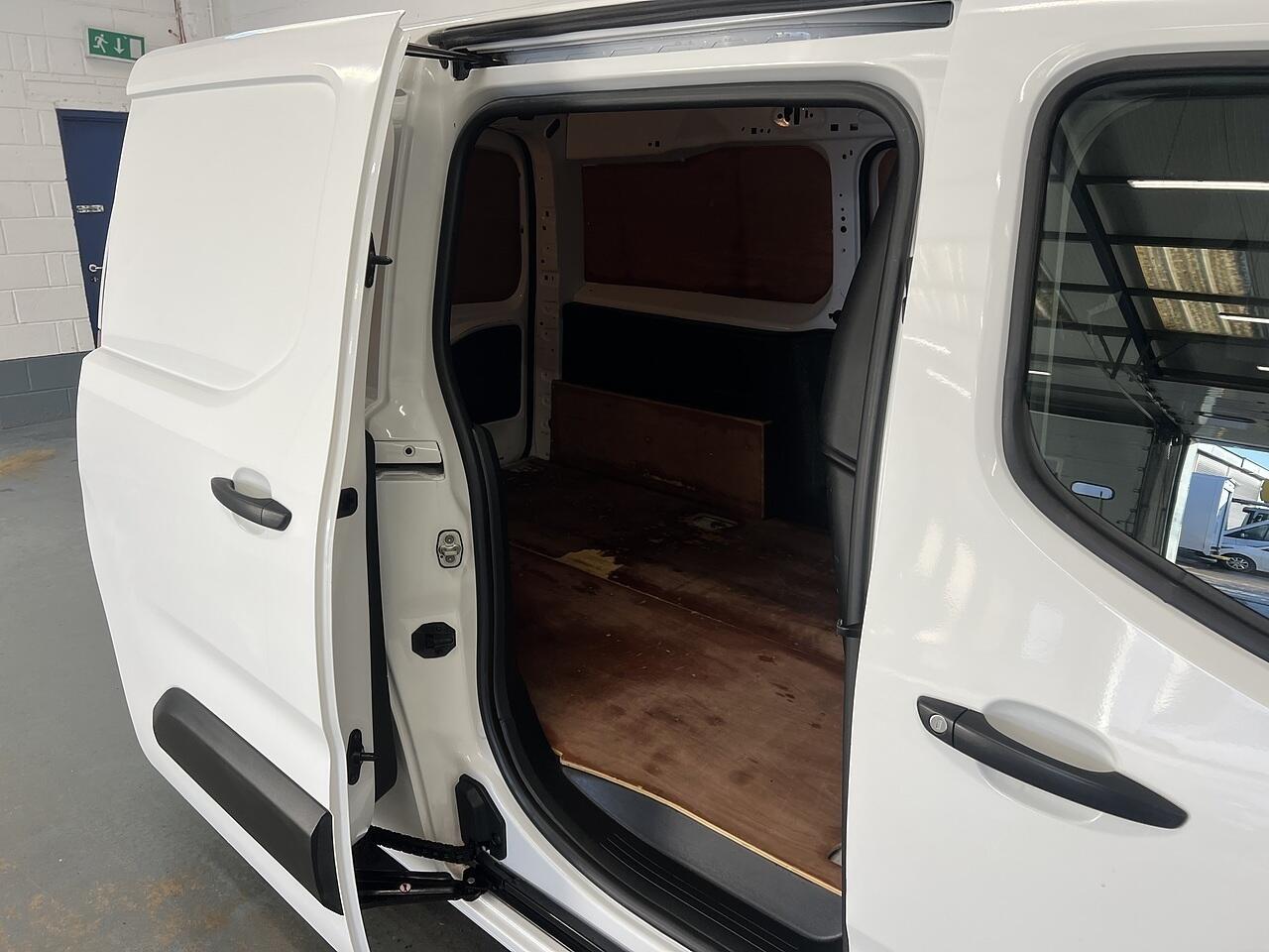 Used Peugeot Partner 2019 for sale - 76773437: Photo 31