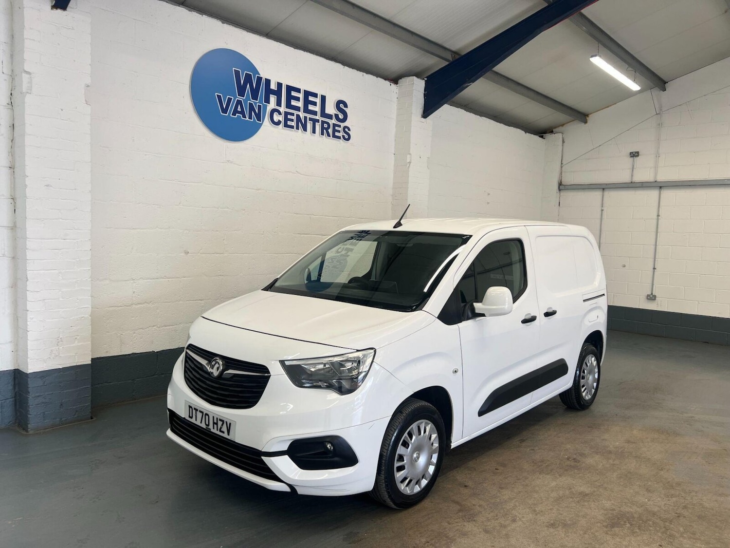 Used Vauxhall Combo 2021 for sale - 76154701: Photo 1