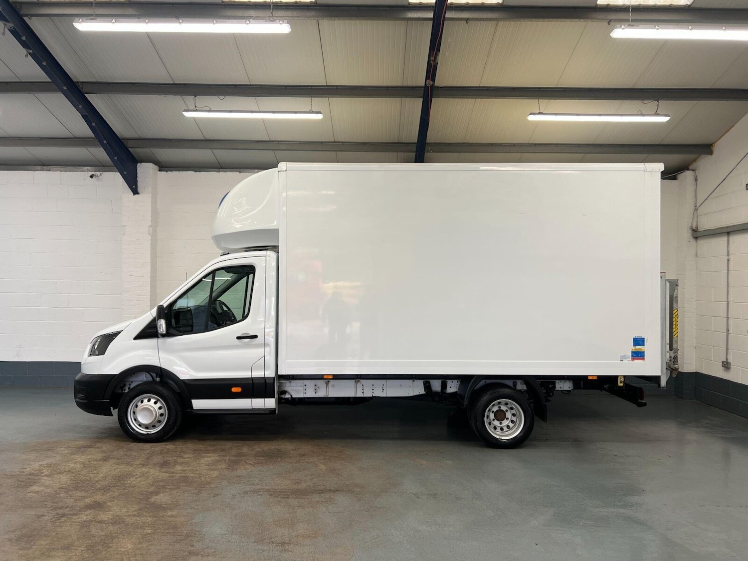 Used Ford Transit 2023 for sale - 76221829: Photo 2
