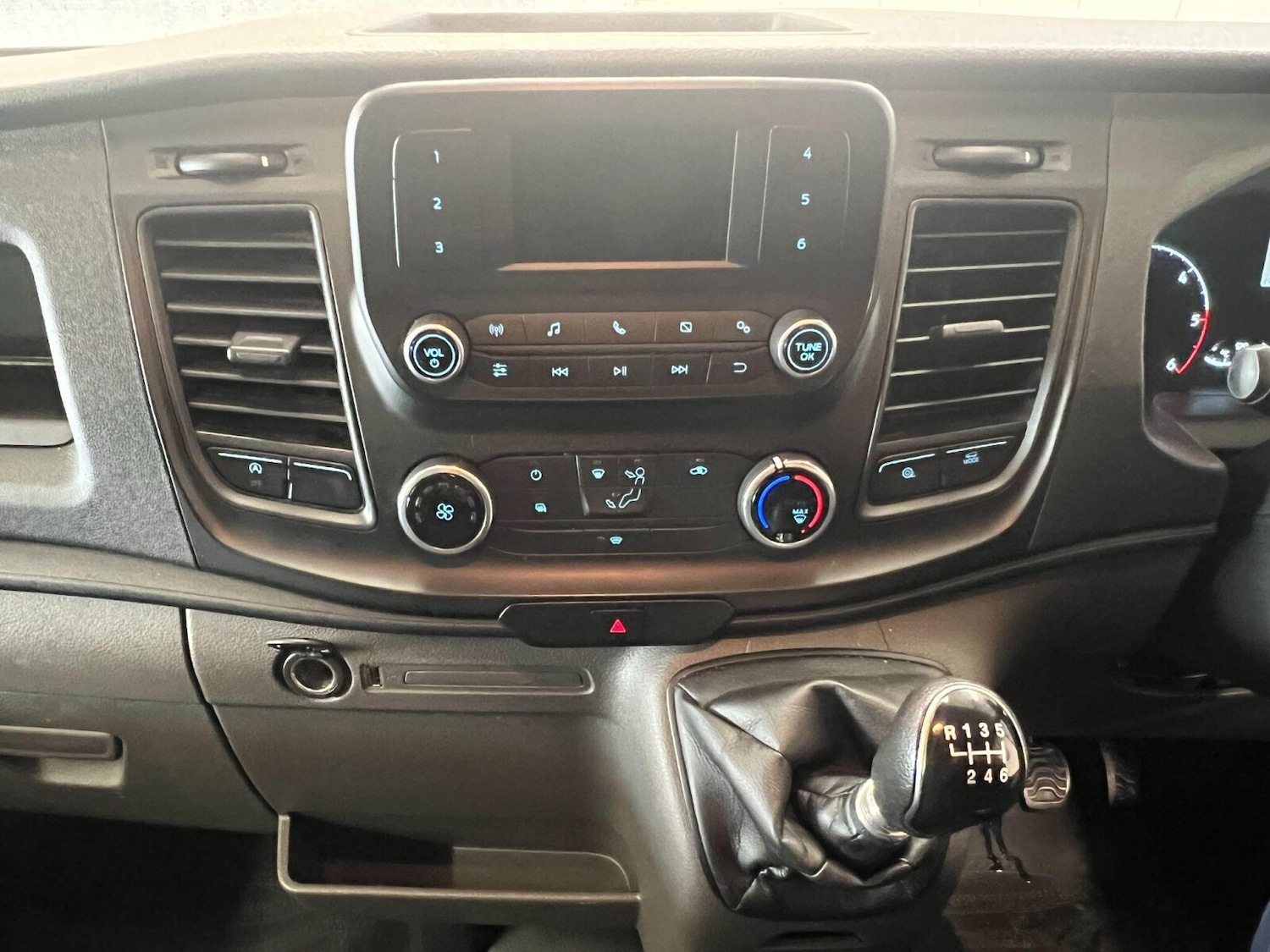 Used Ford Transit 2023 for sale - 76328232: Photo 8