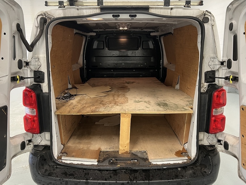 Used Vauxhall Vivaro for sale - 77247312: Photo 5