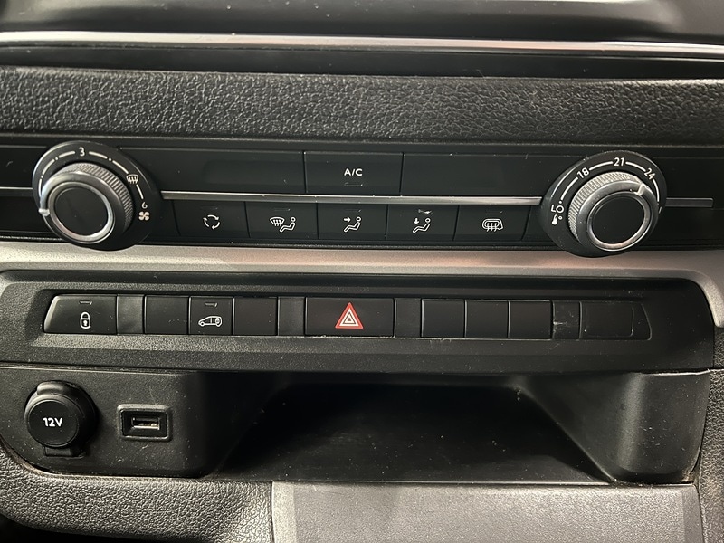 Used Vauxhall Vivaro for sale - 77247312: Photo 9