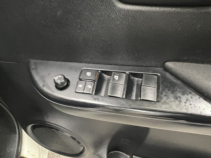 Used Toyota Hilux 2018 for sale - 77668076: Photo 12