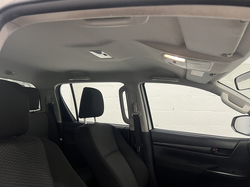 Used Toyota Hilux 2018 for sale - 77668076: Photo 13