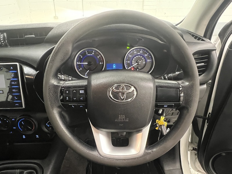Used Toyota Hilux 2018 for sale - 77668076: Photo 16