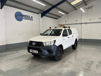 Used Toyota Hilux 2018 for sale - 77668076: Photo