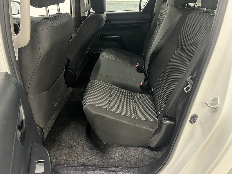 Used Toyota Hilux 2018 for sale - 77668076: Photo 30
