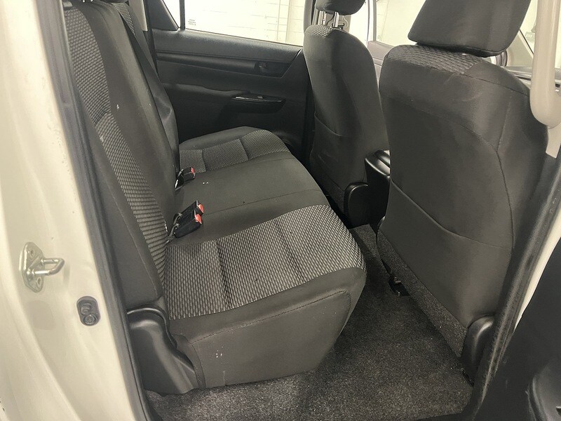Used Toyota Hilux 2018 for sale - 77668076: Photo 31
