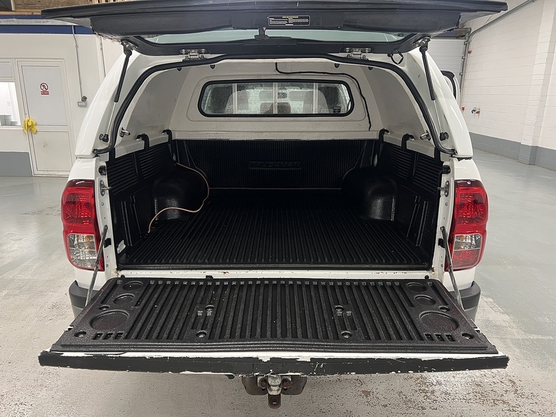 Used Toyota Hilux 2018 for sale - 77668076: Photo 33