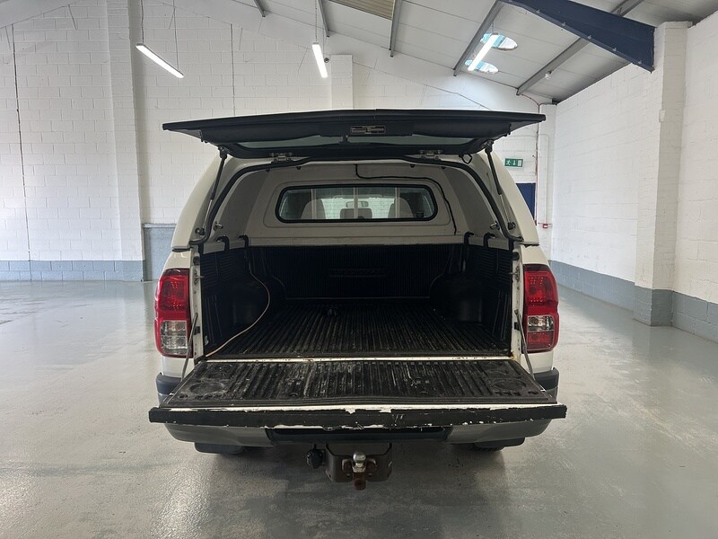Used Toyota Hilux for sale - 77668076: Photo 5