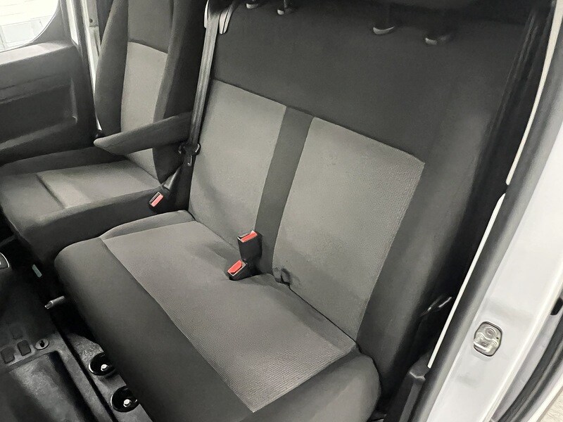Used Vauxhall Vivaro 2023 for sale - 77250806: Photo 30