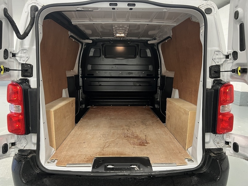 Used Vauxhall Vivaro 2023 for sale - 77250806: Photo 5