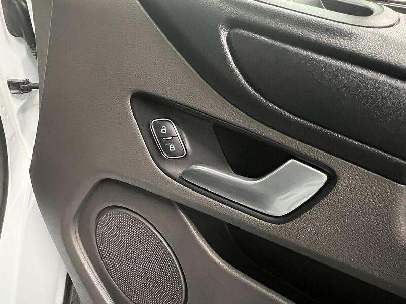Used Ford Transit Custom 2022 for sale - 77118209: Photo 11