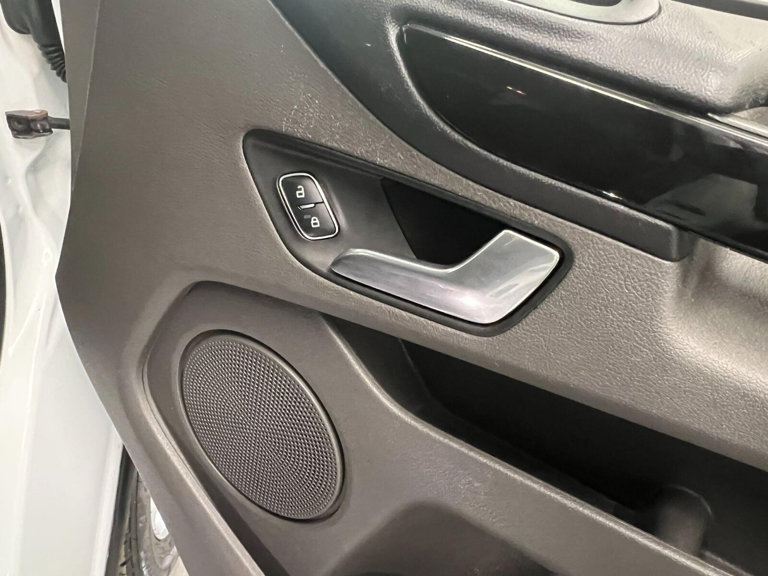 Used Ford Transit Custom 2022 for sale - 76640306: Photo 37