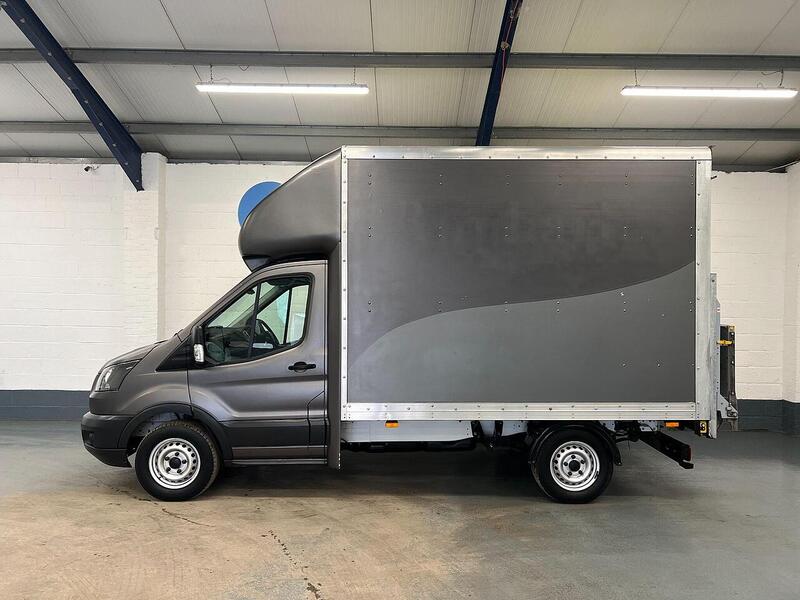 Used Ford Transit 2018 for sale - 76904167: Photo 2