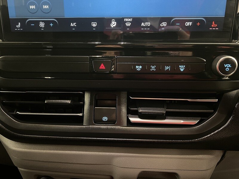 Used Ford Tourneo Custom 2025 for sale - 77447135: Photo 24