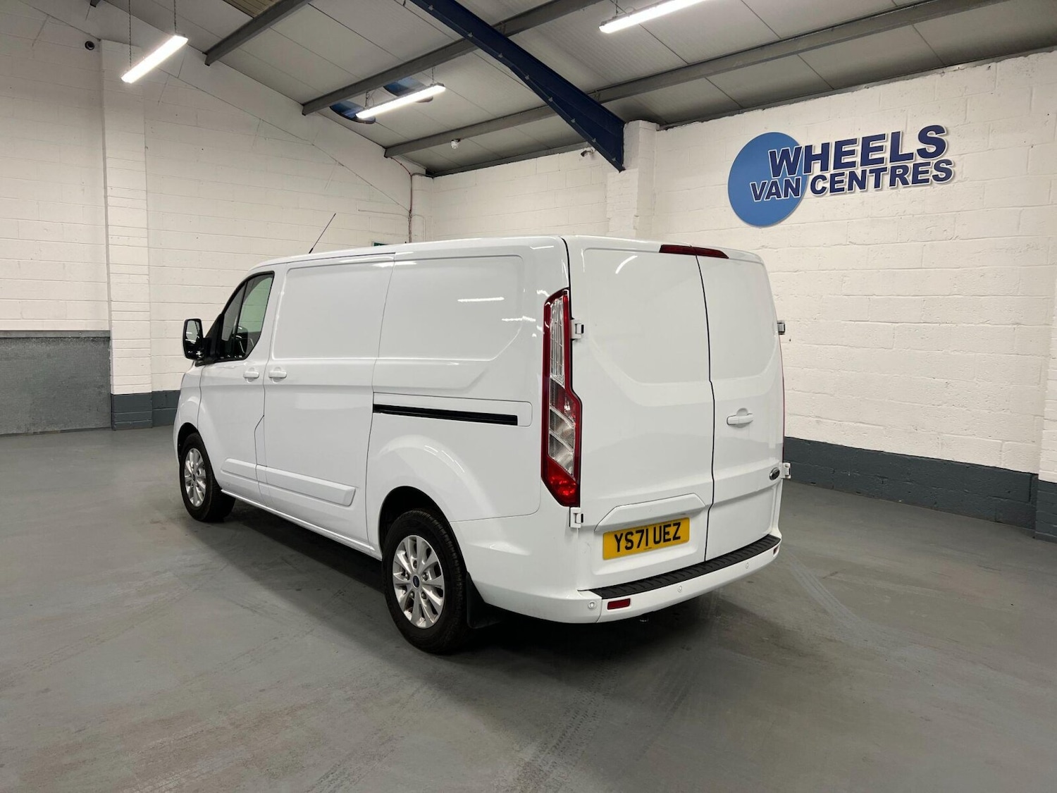 Used Ford Transit Custom 2021 for sale - 76528863: Photo 2