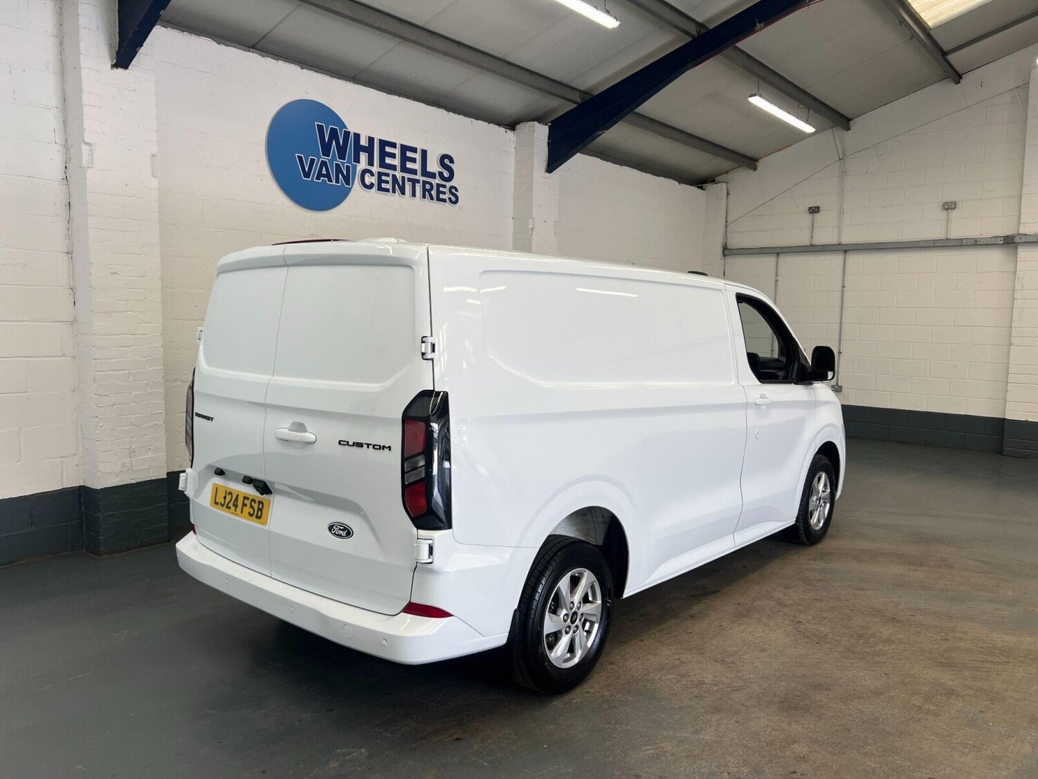 Used Ford Transit Custom 2024 for sale - 76154792: Photo 8