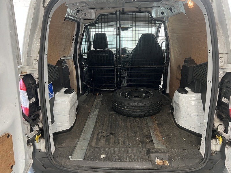 Used Ford Transit Courier 2020 for sale - 77200898: Photo 5