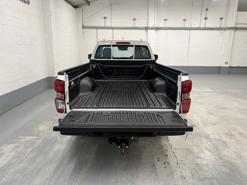 Used Isuzu D-Max 2023 for sale - 77640099: Photo 30