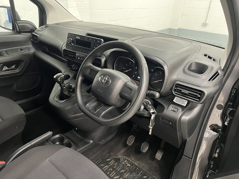 Used Toyota ProAce 2022 for sale - 77668042: Photo 11