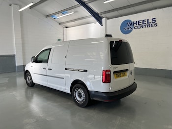 Used Volkswagen Caddy Maxi 2018 for sale - 77200892: Photo