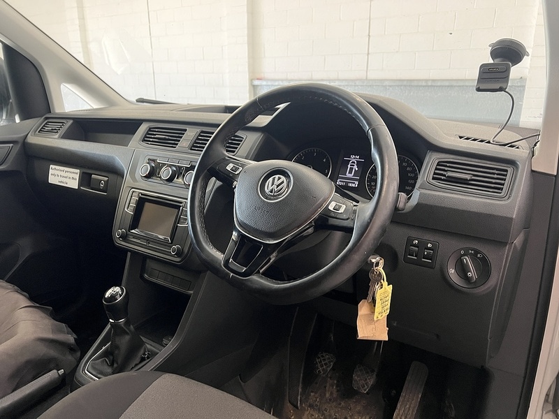 Used Volkswagen Caddy Maxi 2018 for sale - 77200892: Photo 6