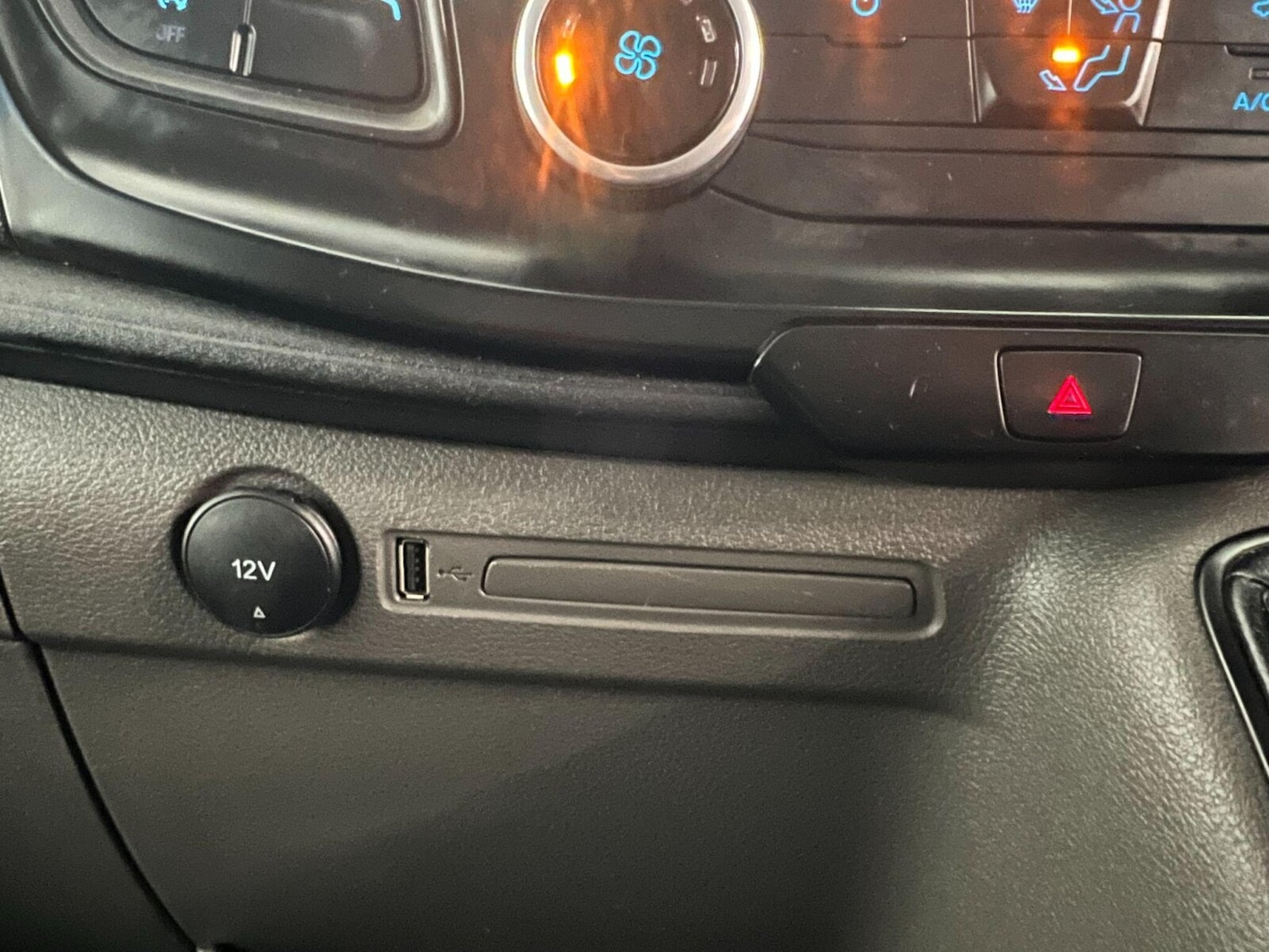 Used Ford Transit 2022 for sale - 75748329: Photo 16