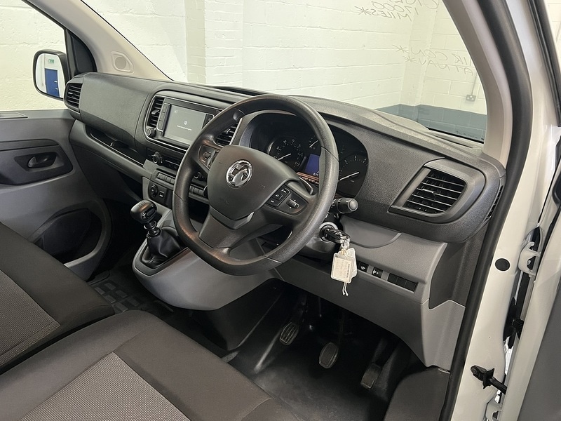 Used Vauxhall Vivaro 2022 for sale - 76903967: Photo 11