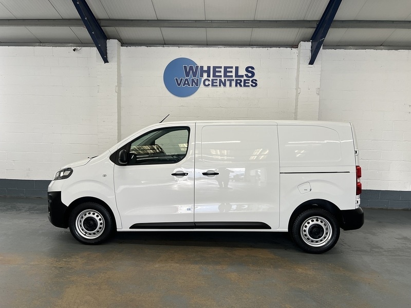 Used Vauxhall Vivaro 2022 for sale - 76903967: Photo 2
