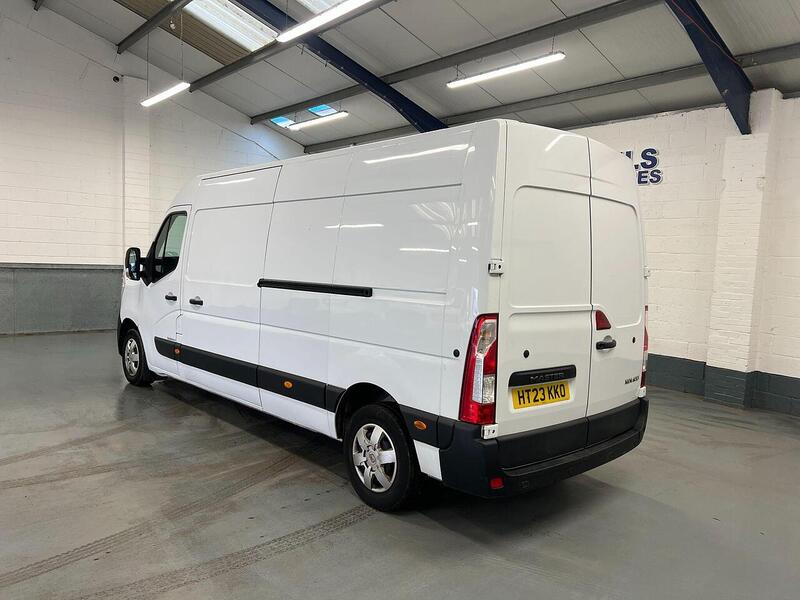 Used Renault Master 2023 for sale - 76904085: Photo 2