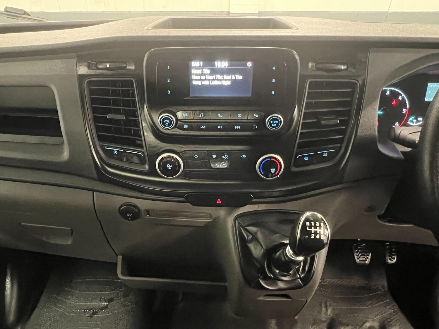 Used Ford Transit 2022 for sale - 76869590: Photo 26