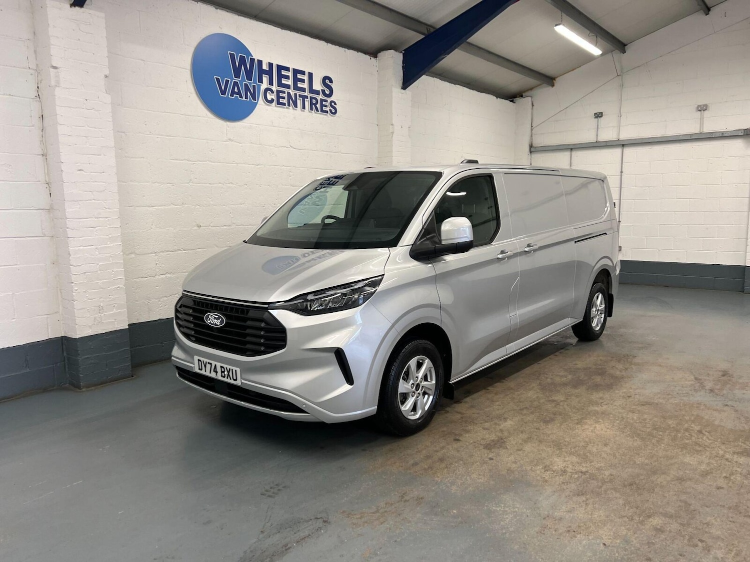 Used Ford Transit Custom 2024 for sale - 76154910: Photo 1