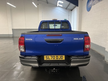 Used Toyota Hilux 2020 for sale - 79436468: Photo