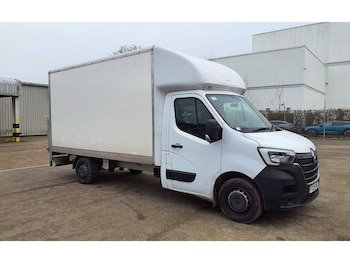 Renault Master feature image