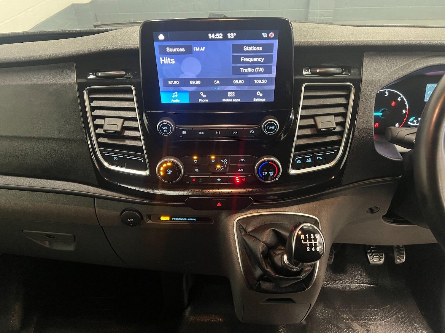 Used Ford Transit Custom 2023 for sale - 76873380: Photo 24